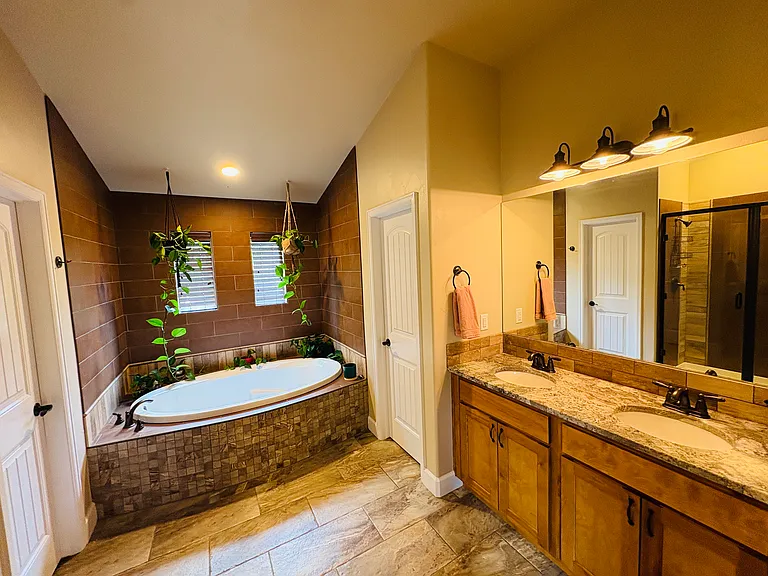 12441 Woodruff Dr — Photo 9