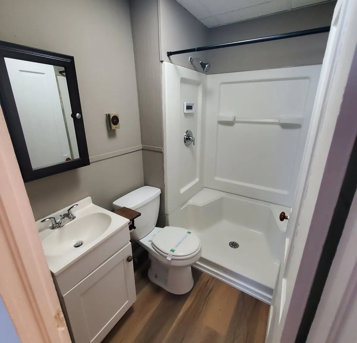 2 bed, 800 sqft, $1,600 — Photo 4