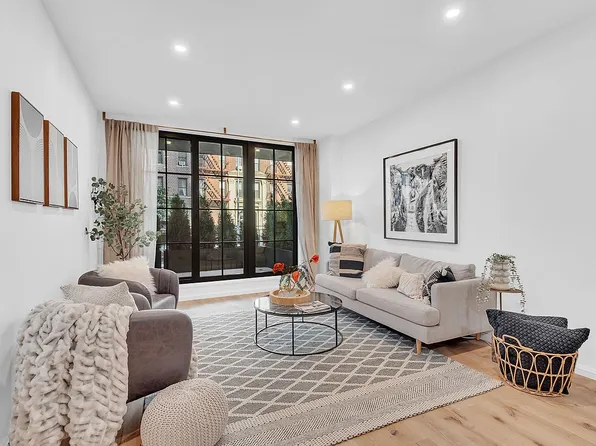 532 Clinton Ave #1A, Brooklyn, NY 11238