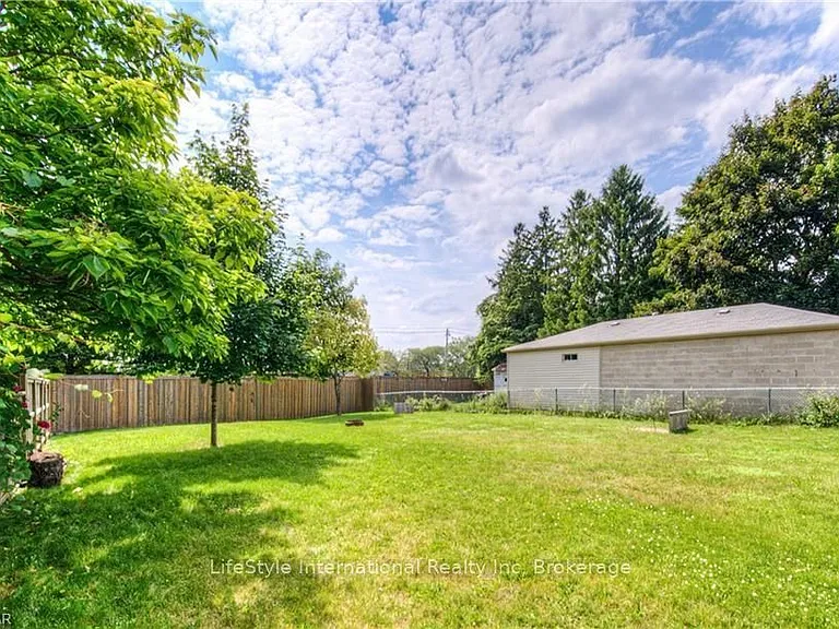 62 Scenic Dr — Photo 16