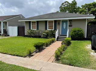 514 Center St, Arabi, LA 70032