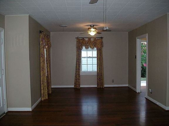 3rd image of 1314 Charles St