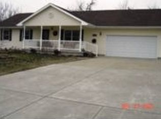 2260 Gary Dr, Decatur, IL 62526