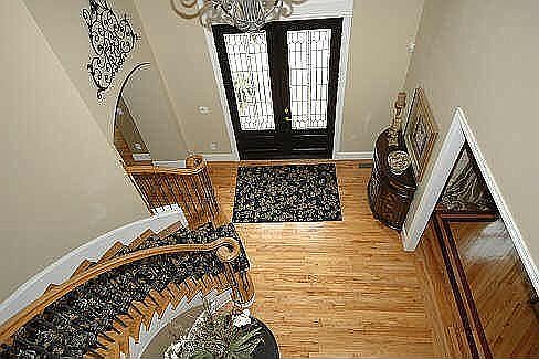 2 story foyer