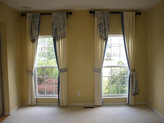 2nd image of 1374 Granite Peak Way