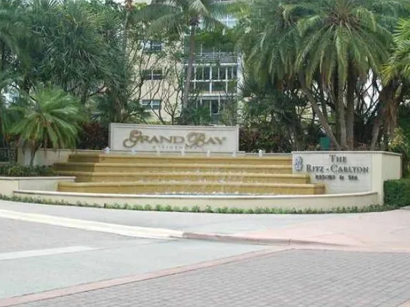 24 Turtle Walk, Key Biscayne, FL 33149