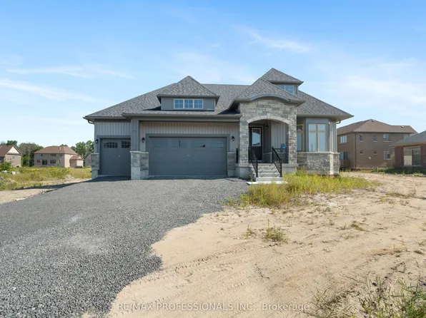 11 Heron Ln, Quinte West, ON K8N 4Z3