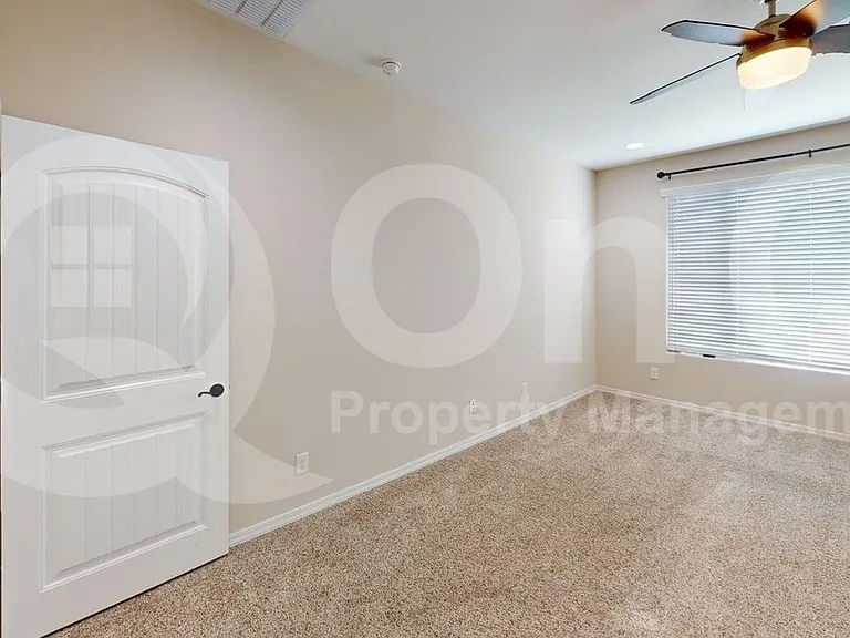 8943 W Marshall Ave — Photo 14