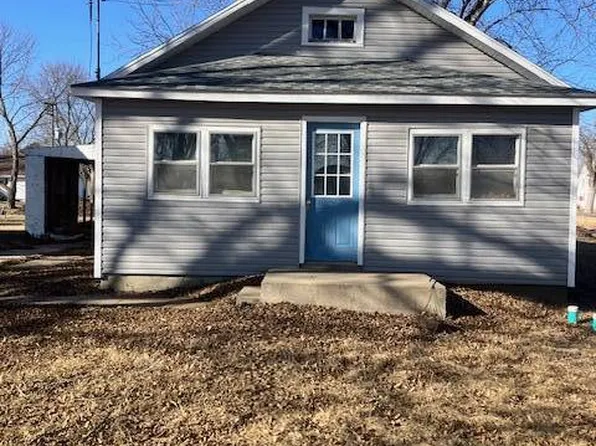 402 Cedar St, Laurel, NE 68745