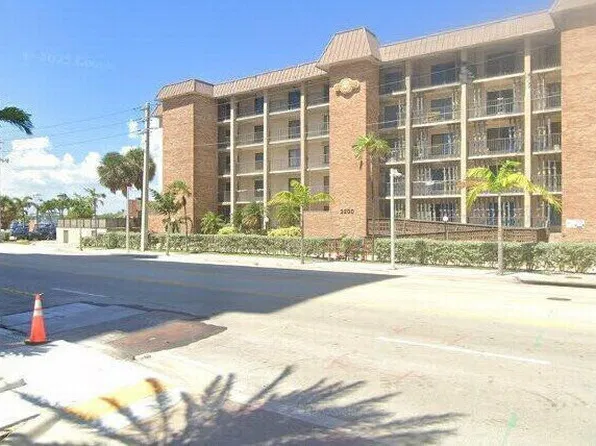 3200 N Ocean Dr, Hollywood, FL
