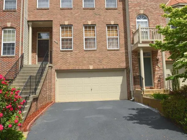 4209 Trumbo Ct, Fairfax, VA 22033