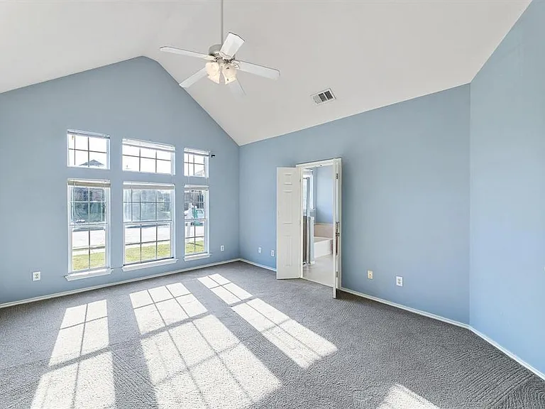 2923 Preston Trl — Photo 12