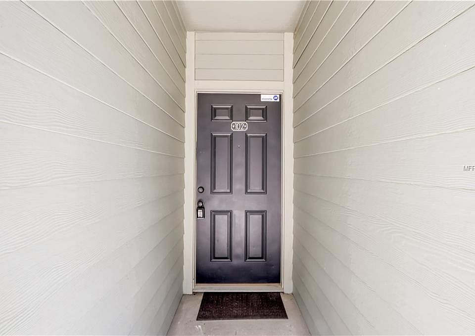1st image of 5998 Westgate Dr APT 102