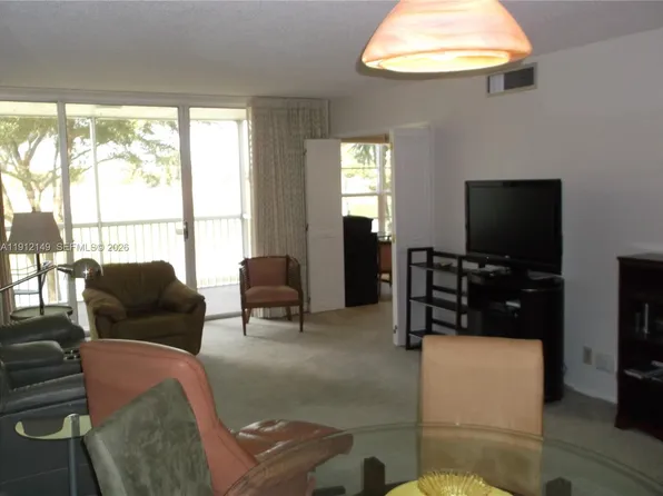 3080 N Course Dr APT 209, Pompano Beach, FL 33069