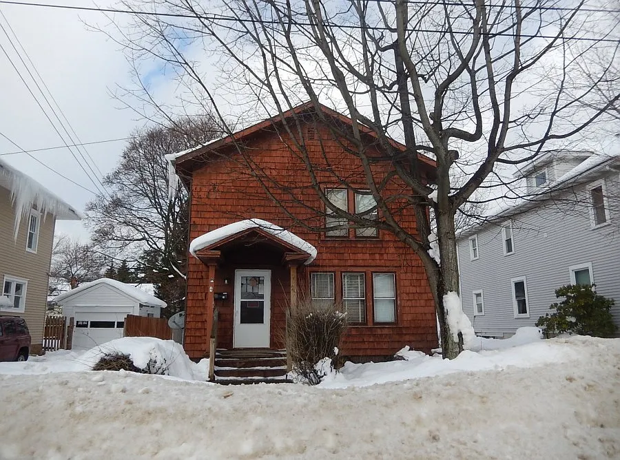 24 Eagle St photo 1