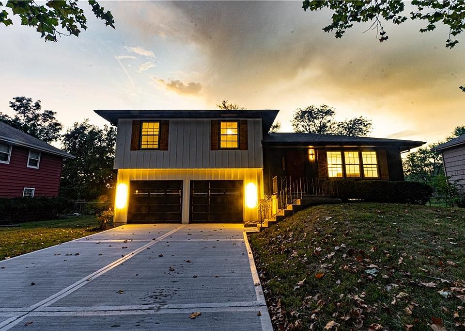 8008 Hardy Ave, Raytown, MO 64138 | Zillow