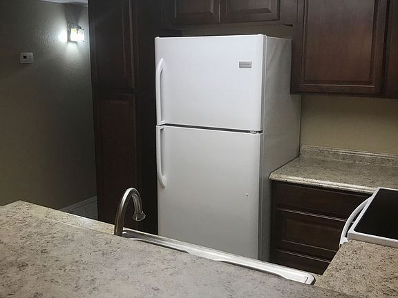 5th image of 435 E 8th Ave APT 1