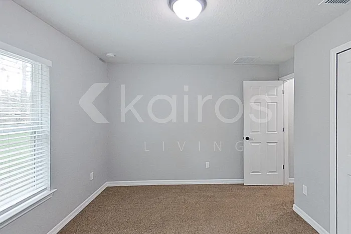 5623 NW 55th Ave — Photo 19