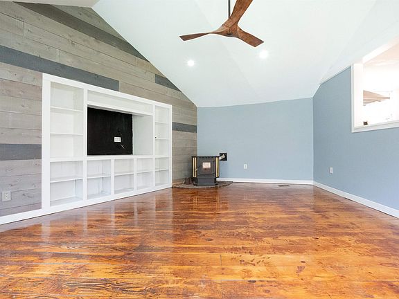 4th image of 231 Chesterfield Road