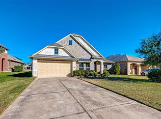 4934 Westchester Dr, Weston Lakes, TX 77441