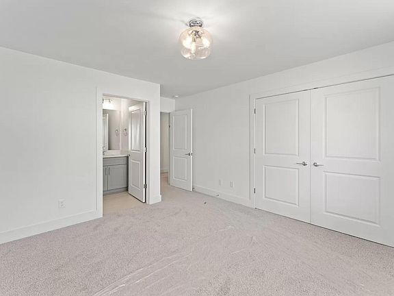 4th image of 700 N Dupont Ave #514B