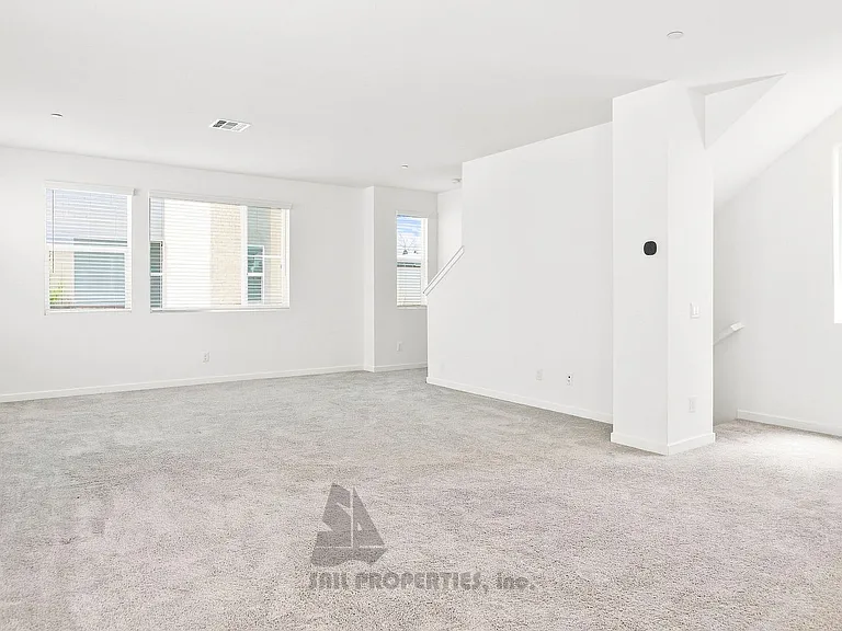 10910 Portsmouth St — Photo 3