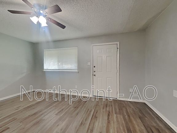 3rd image of 1706 Orchid Ave