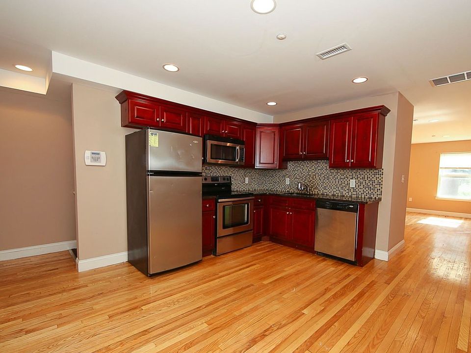 1st image of 1912 N 18th St #2