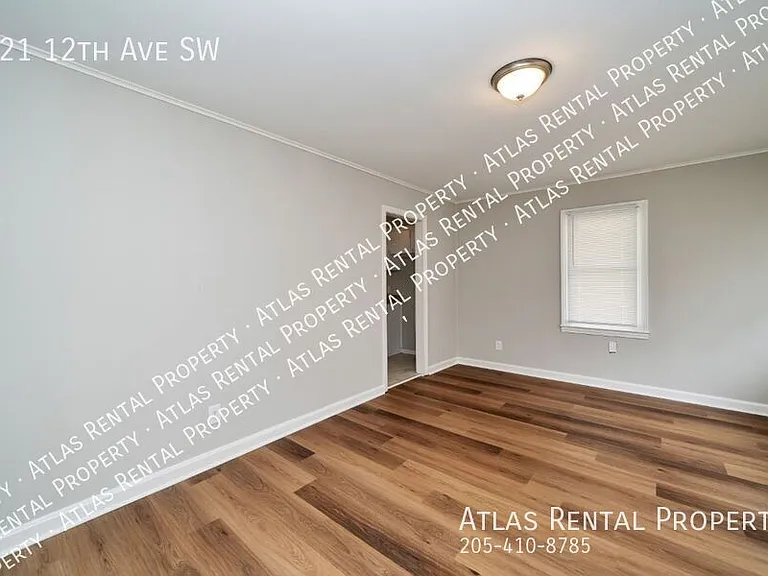 221 12th Ave SW — Photo 8
