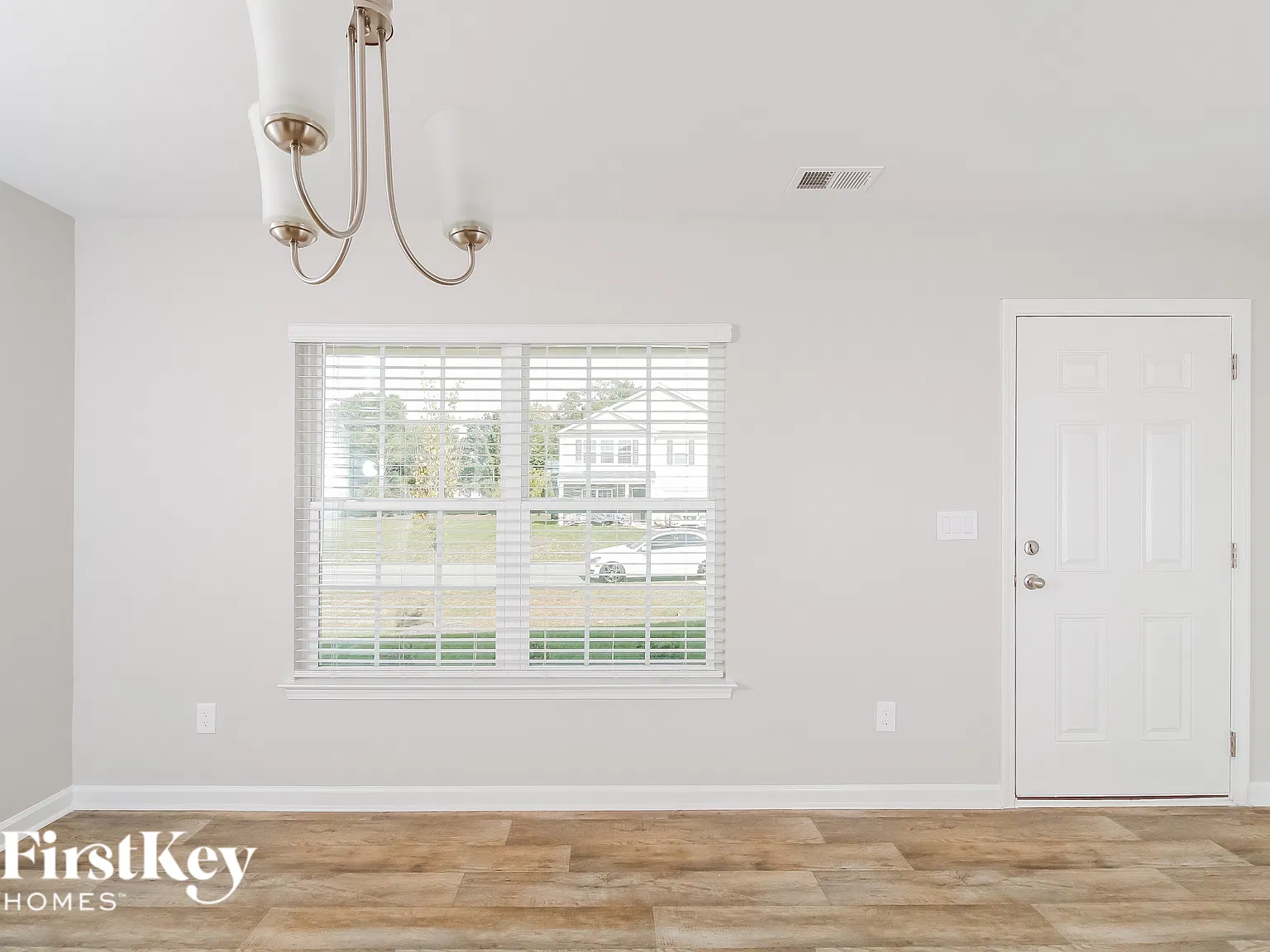 3 bed, 2.5 bath, 2250 sqft, $2,235 — Photo 3