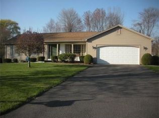 104 Edgewood Rd, West Springfield, MA 01089