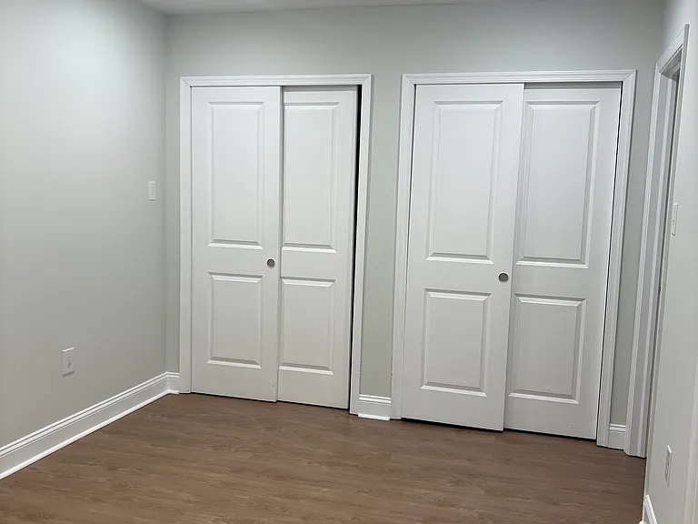 Alexandria Apartments — Photo 36