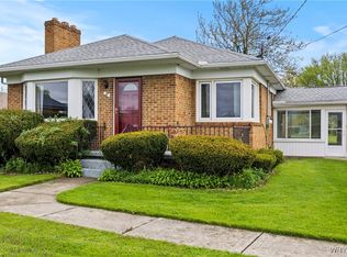 12 Veterans Pl, Cheektowaga, NY 14227