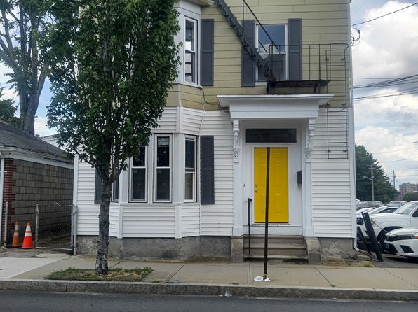 196 Dean St FLOOR 2