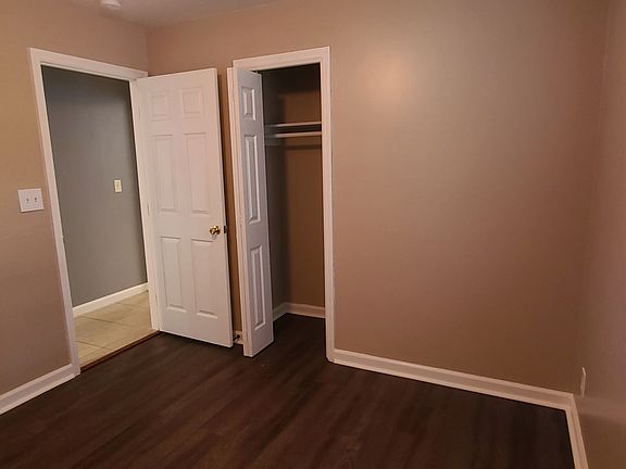 3rd image of 328 Westmont Dr