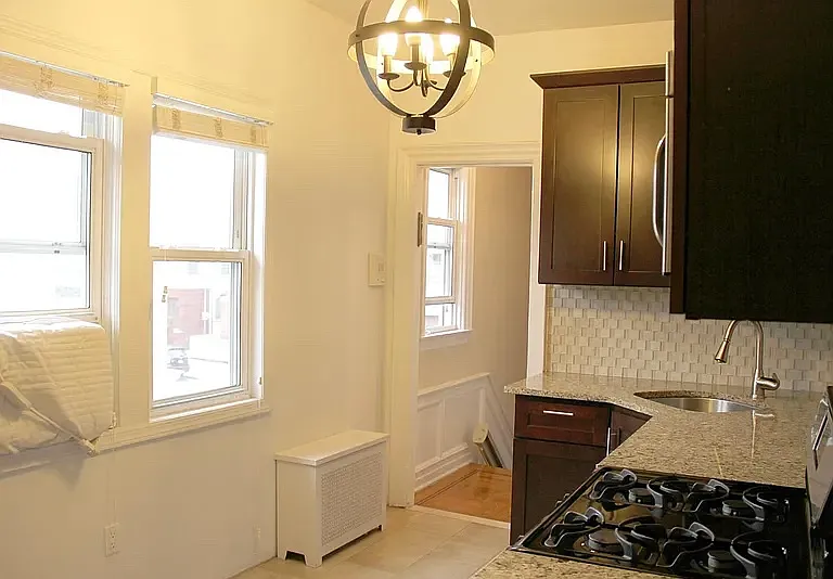 Building Photo - 1774 E 17th St #2