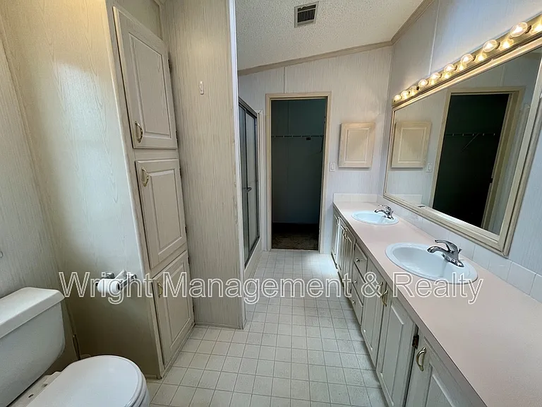 10614 Hayden Ave — Photo 11