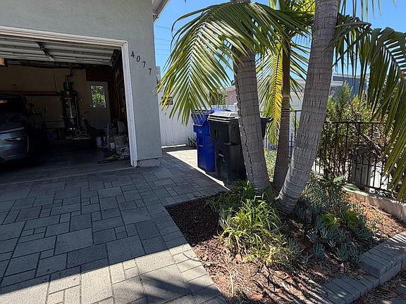 2nd image of 4077 Lake Blvd