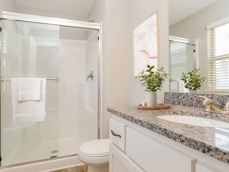 Elm Grove Luxury Rental Homes — Photo 9