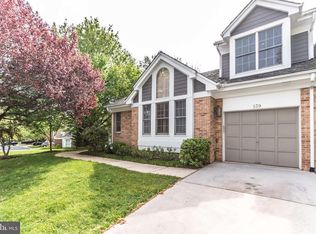 139 River Oaks Cir, Pikesville, MD 21208
