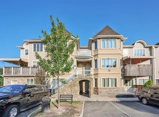 5 Rose Garden Way #302, Monsey, NY 10952