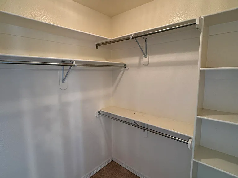 1457 Prairie View Ave — Photo 9