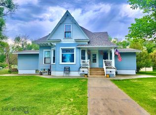 413 S Courtenay Ave, Terry, MT 59349