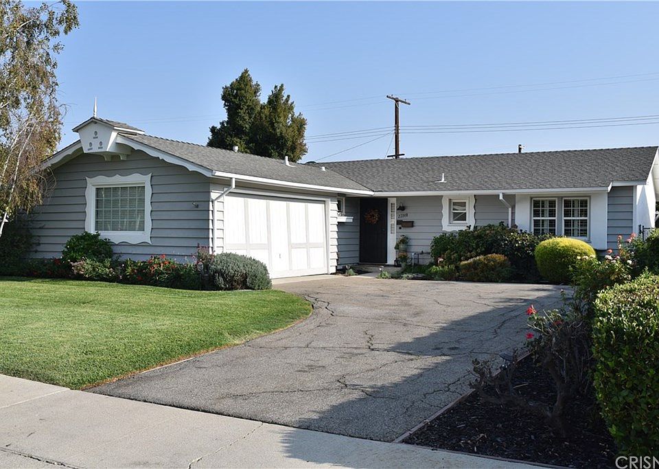 1st image of 23918 Friar St