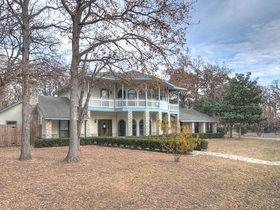 1st image of 4910 Blue Water Cir