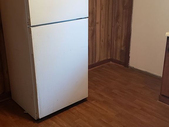 4th image of 807 Ward St #807