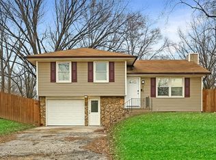 815 Ida St, Lansing, KS 66043