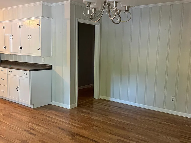 806 N Chancery St — Photo 6