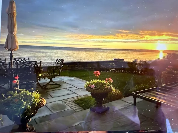 25 W Shore Dr, Old Saybrook, CT 06475