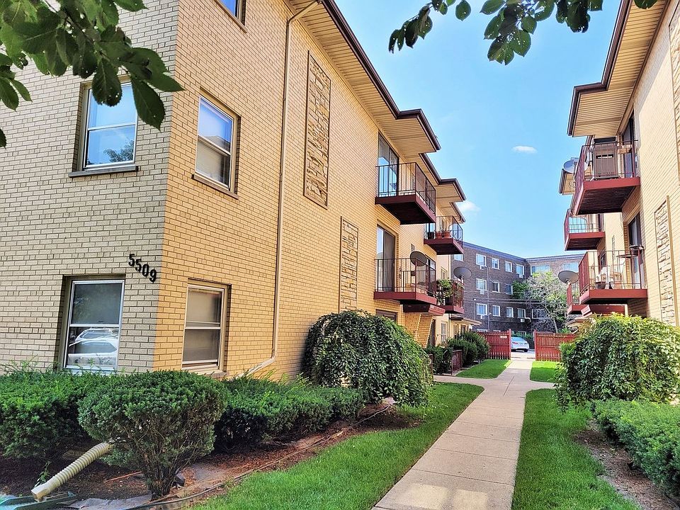 1st image of 5509 W Higgins Rd #3B